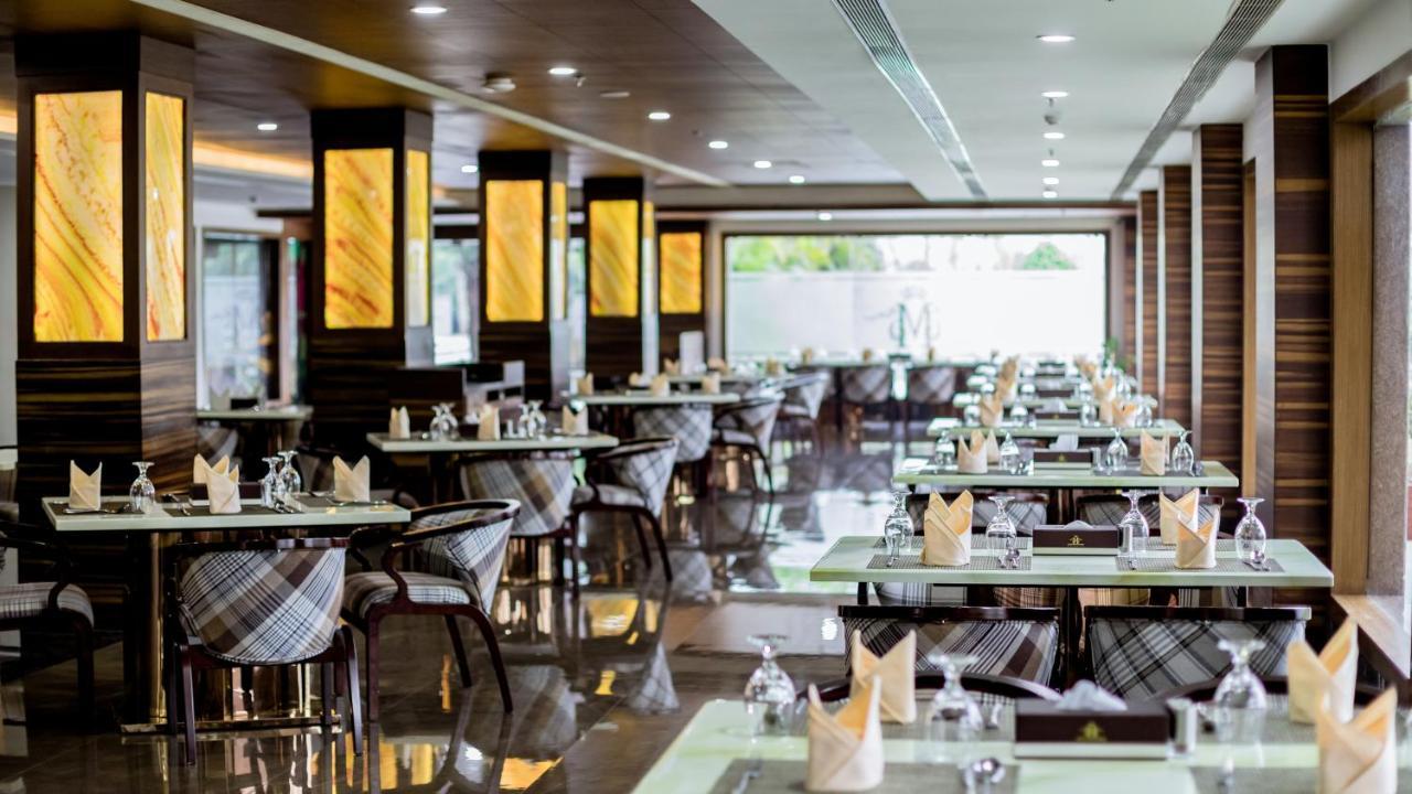 Hotel Mechi Crown Kakarvitta Εξωτερικό φωτογραφία