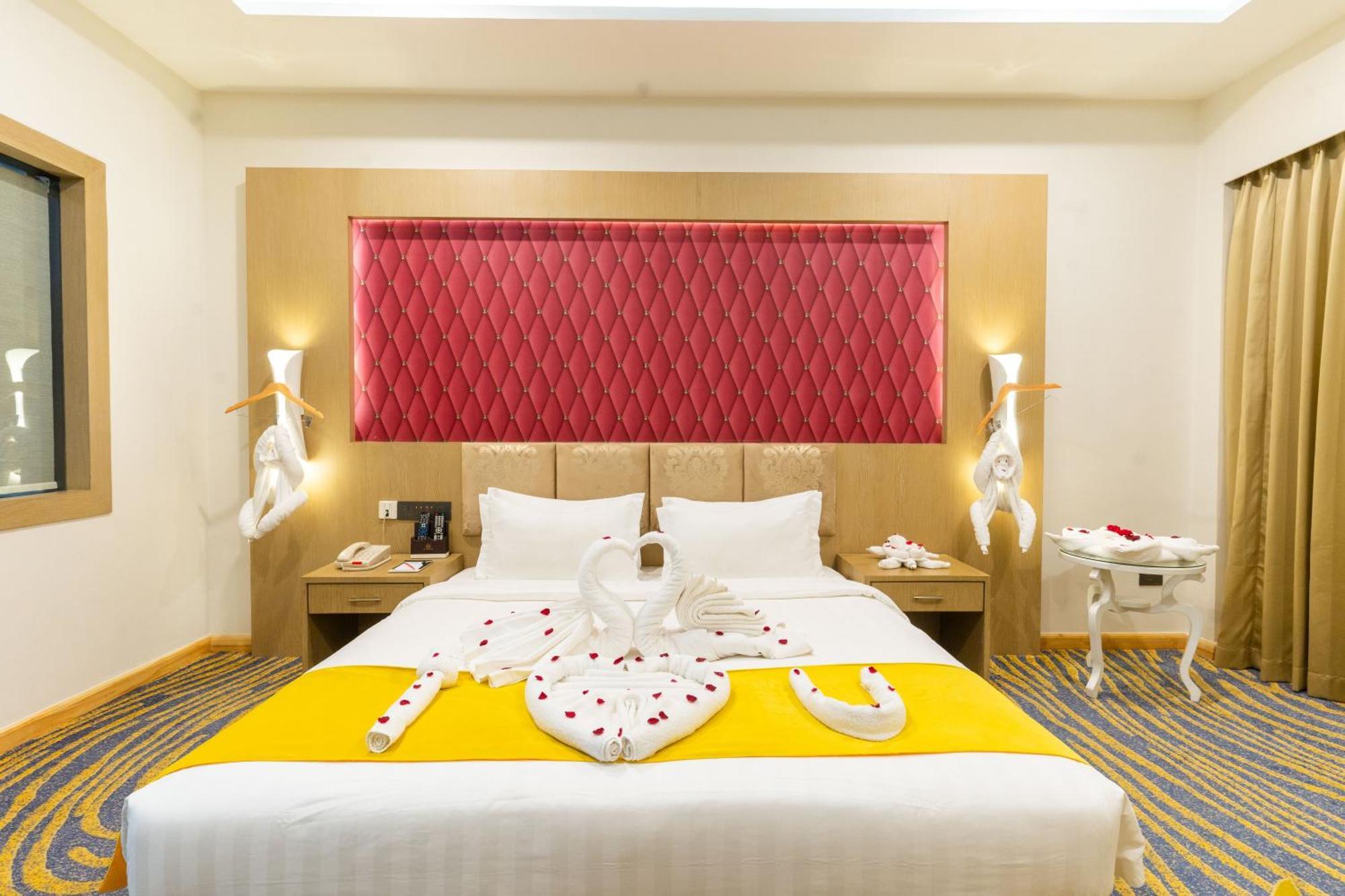 Hotel Mechi Crown Kakarvitta Εξωτερικό φωτογραφία