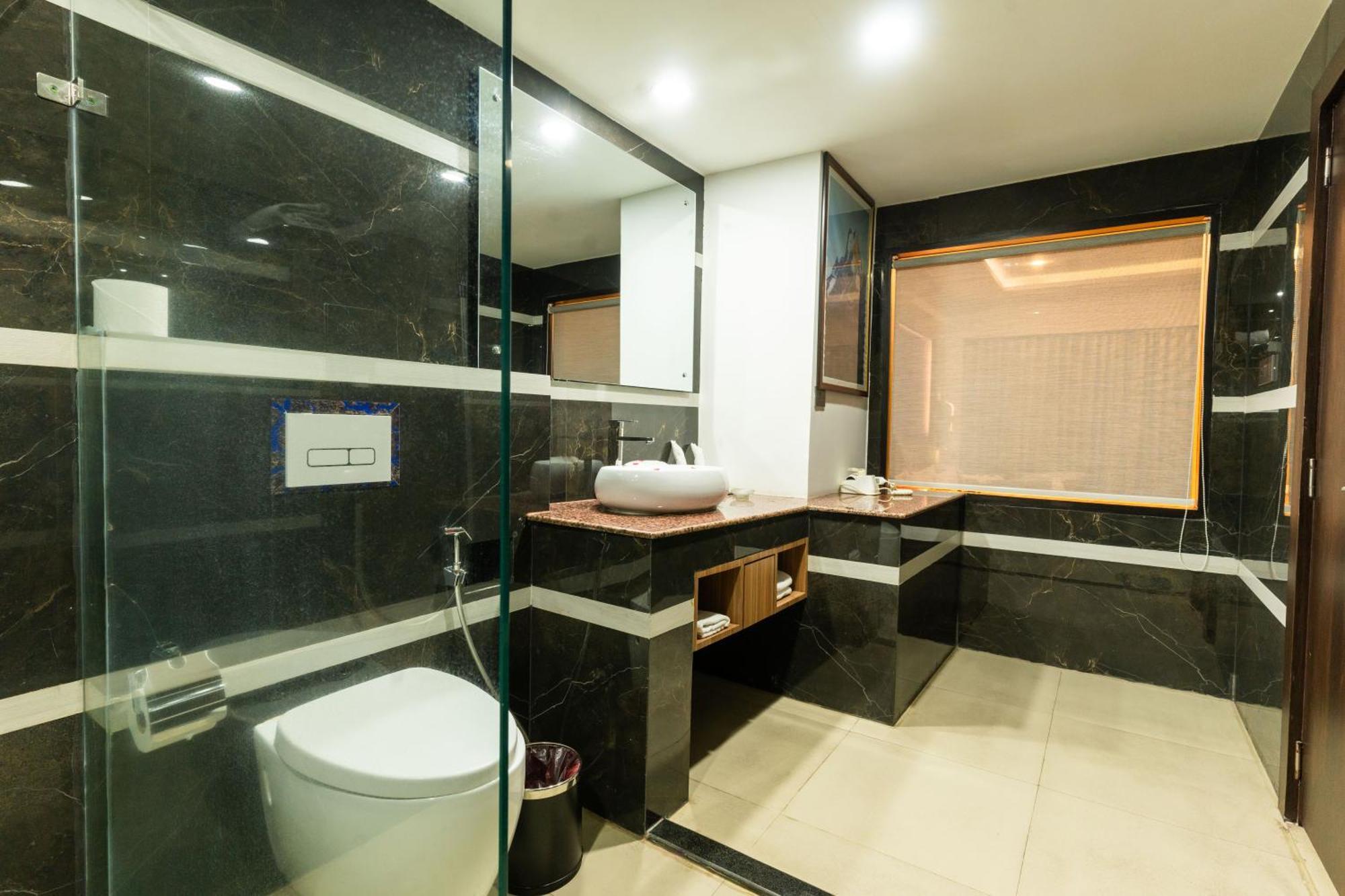 Hotel Mechi Crown Kakarvitta Εξωτερικό φωτογραφία