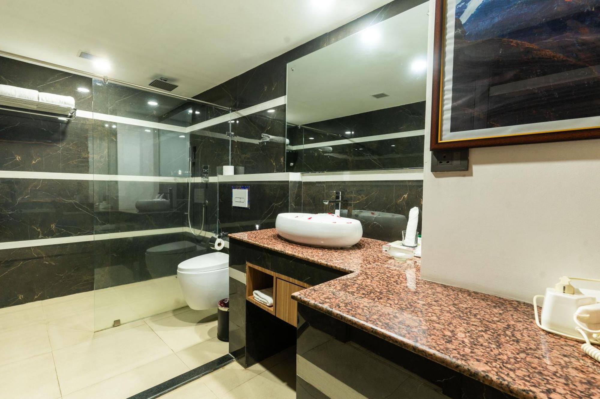 Hotel Mechi Crown Kakarvitta Εξωτερικό φωτογραφία
