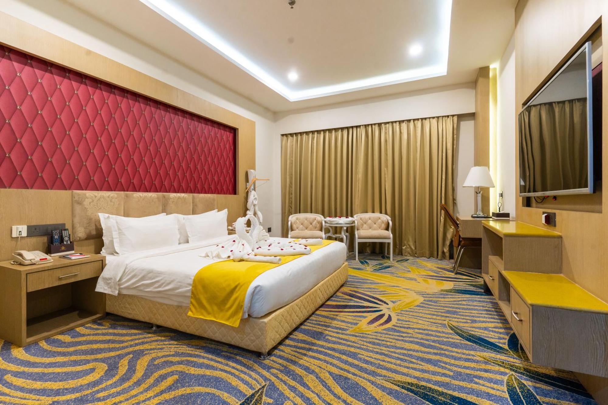Hotel Mechi Crown Kakarvitta Εξωτερικό φωτογραφία