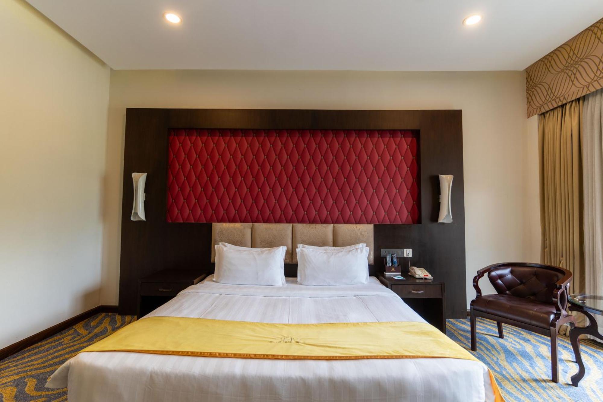 Hotel Mechi Crown Kakarvitta Εξωτερικό φωτογραφία